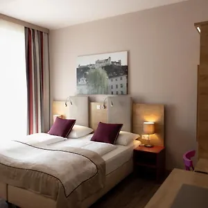 Max 70 Hotel
