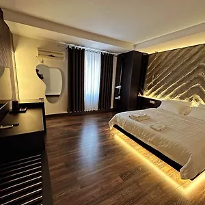 Tirana Central Rooms , Tiran Arnavutluk