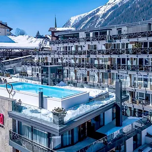 Fliana Hotel