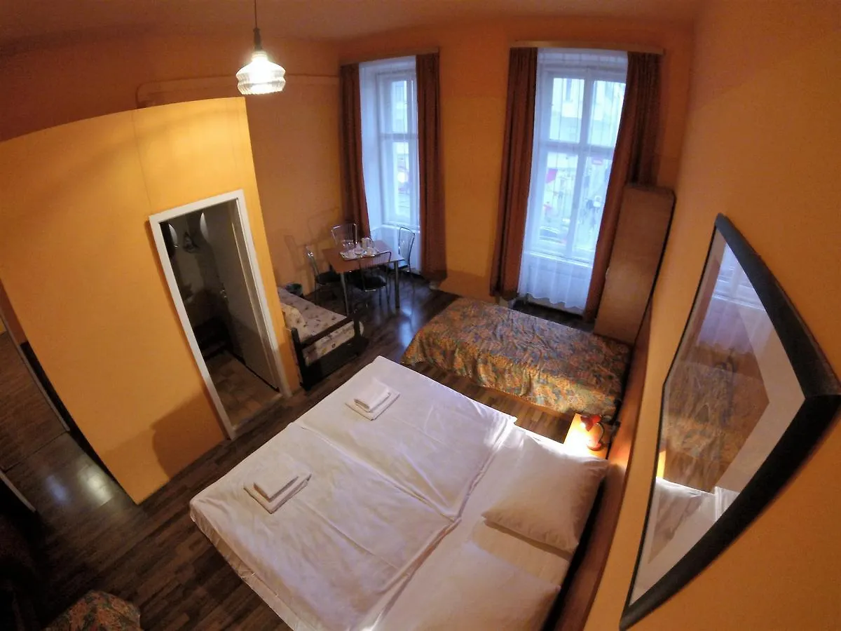 ** Hotel Pension Madara Vienna Austria