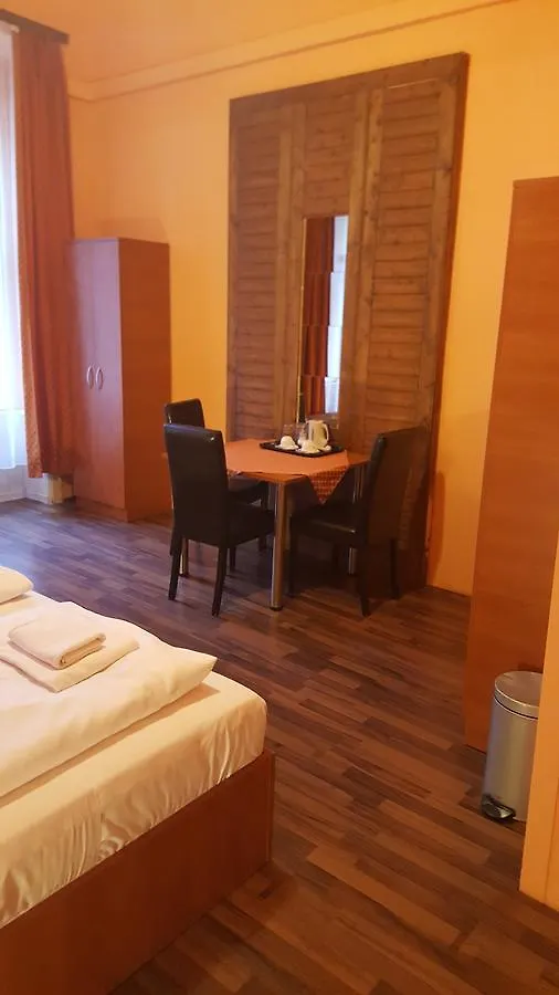 ** Hotel Pension Madara Vienna Austria