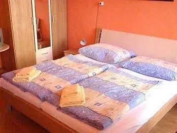 ** Hotel Pension Madara Vienna Austria